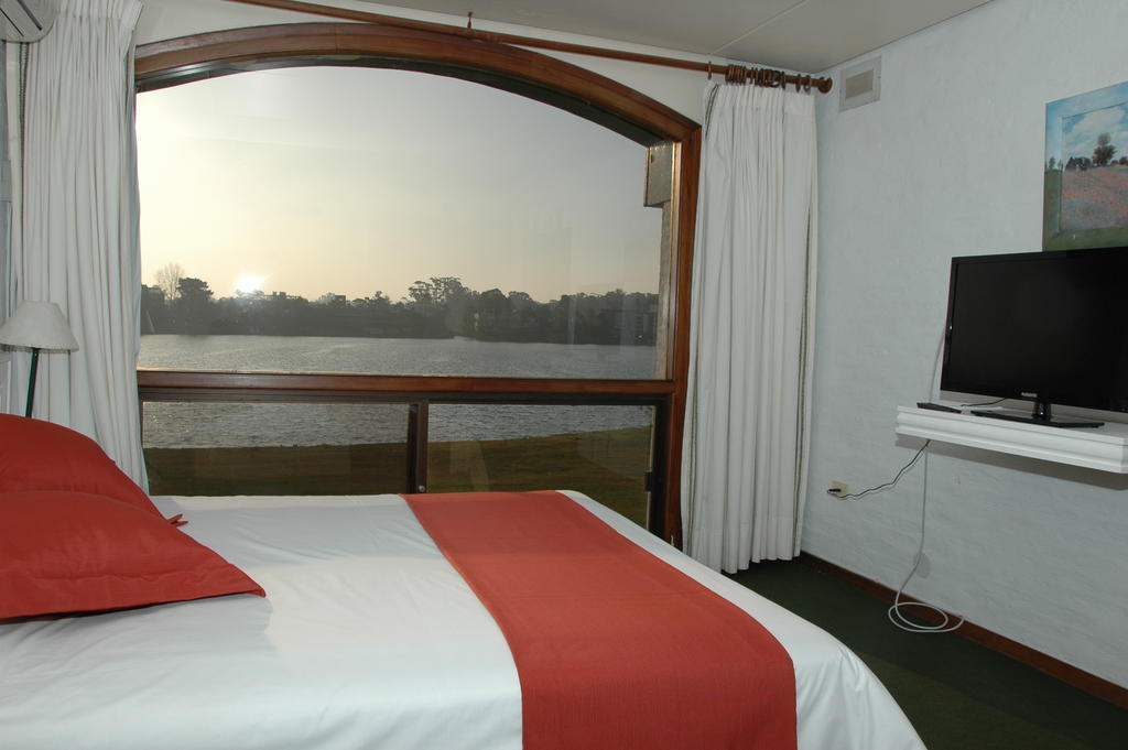 Wyndham Garden Montevideo Carrasco Hotell Ciudad de la Costa Rom bilde